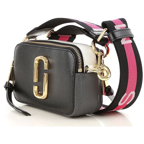 marc jacobs shoulder bag sale.